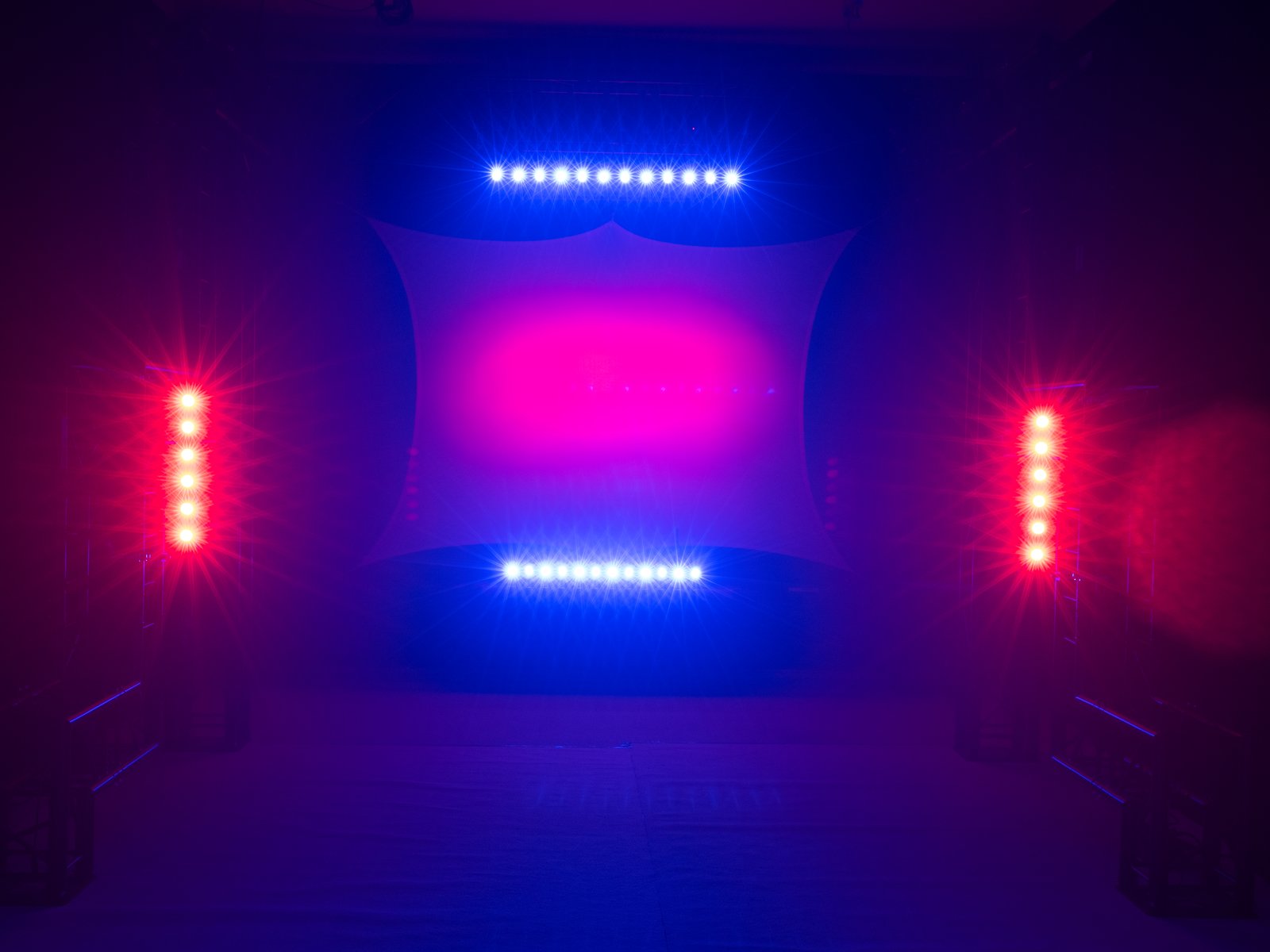 Eurolite LED Bar-12 QCL RGBW (couleurs + blanc) – Sonowatts