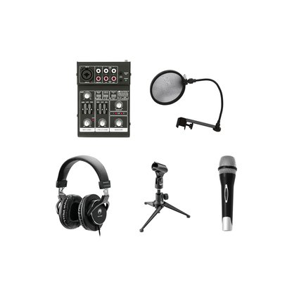Recording-Mixer, Kopfhörer, dynamisches Mikrofon, Tisch-Mikrofonstativ und Popfilter