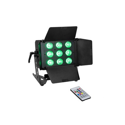 LED-Fluter mit RGB/WW-Farbmischung, Flügelbegrenzer, IR-Fernbedienung und Frostfilter