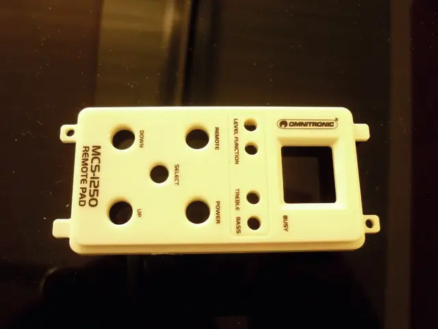  Front beige MCS-1250 Remote Pad-MainBild