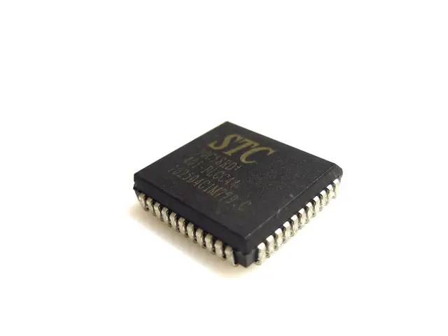  CPU LED STP-10 PLCC 44-Pin-MainBild