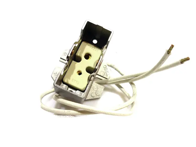  Socket Theatre Spot 2000, Antihalo-MainBild