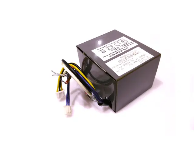  Transformer Sec.: 12,7V/600mA 14,8V/500mA Pri.: 115V/230V (EI48-35 FXM6500) CM-5300-MainBild