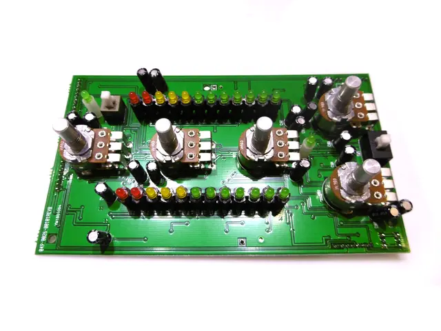  PCB (master) TRM-402 (049-0026-00101REVB)-MainBild