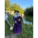 Standing figure: witch with broom-Bild-4